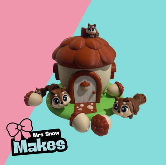 Acorn Squirrel House